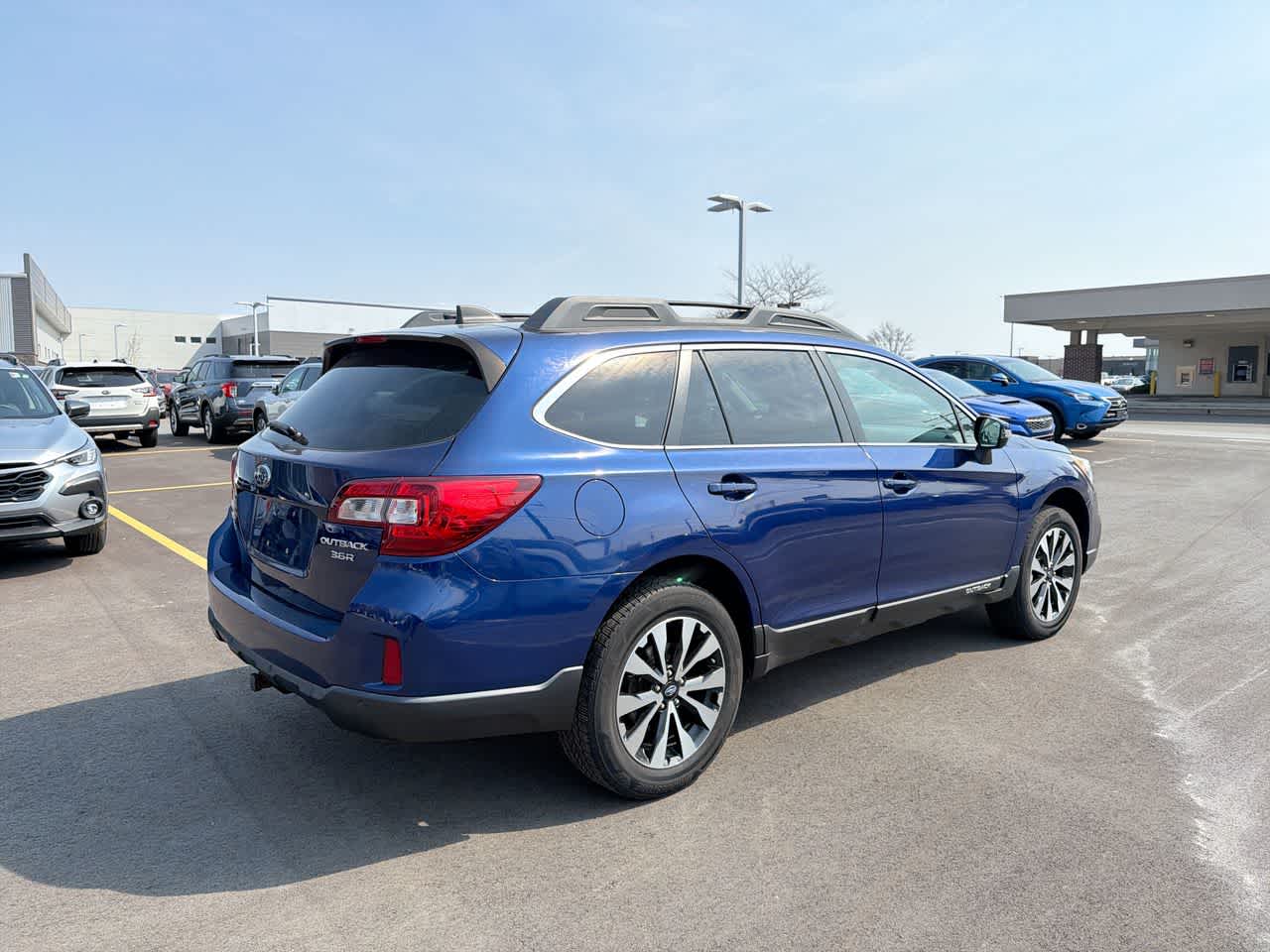 Thumbnail: 2017 Subaru Outback - 14