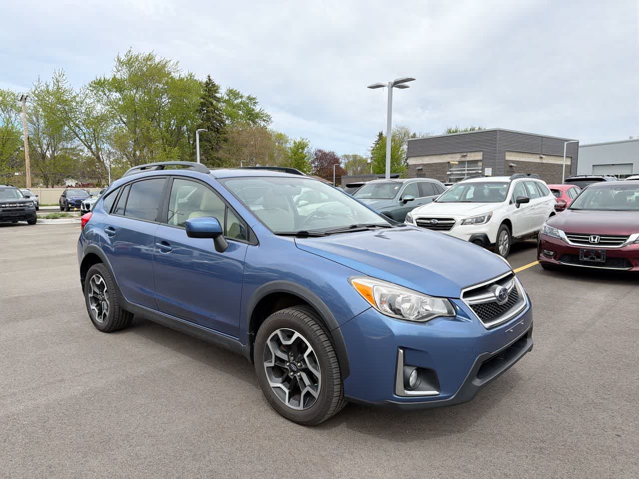 Thumbnail: 2017 Subaru Crosstrek - 15