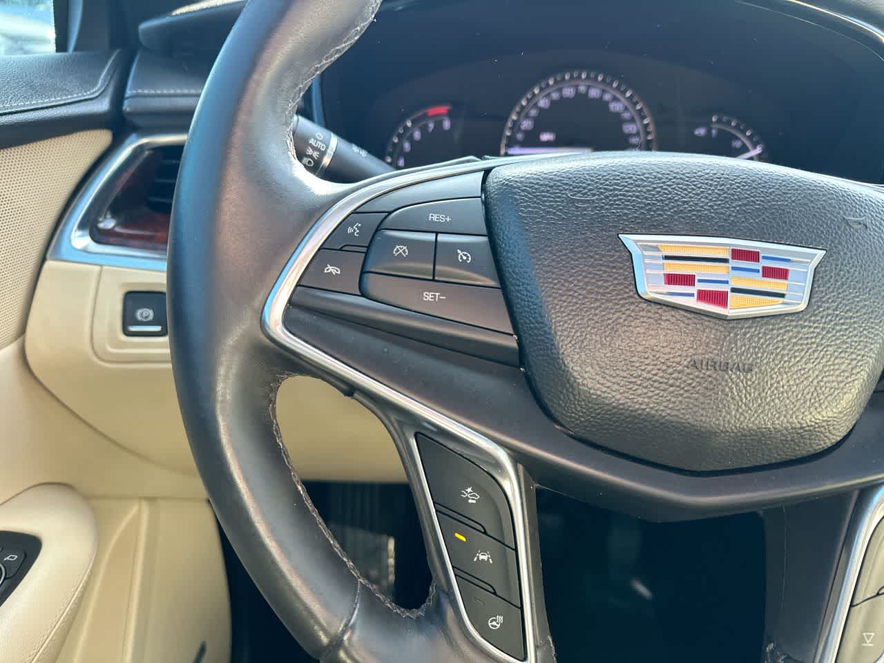 Thumbnail: 2017 Cadillac XT5 - 29