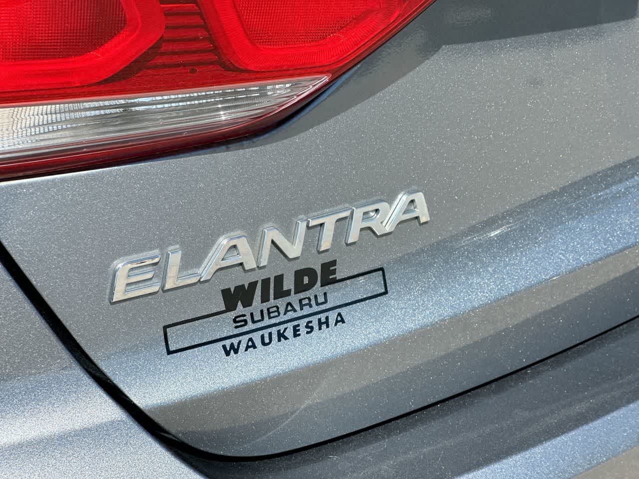 Thumbnail: 2017 Hyundai Elantra - 18