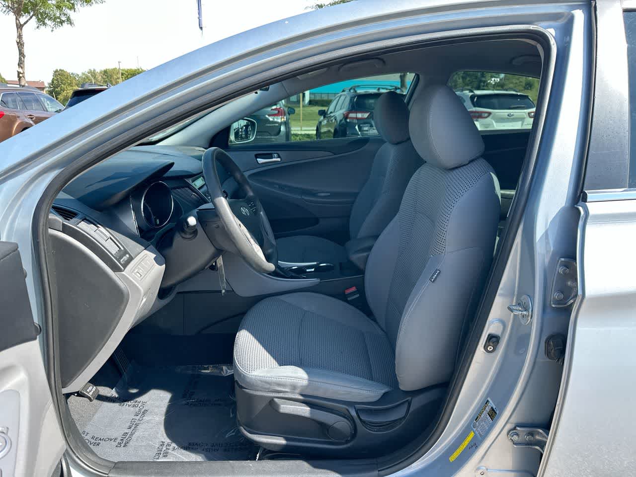 Thumbnail: 2011 Hyundai Sonata - 21
