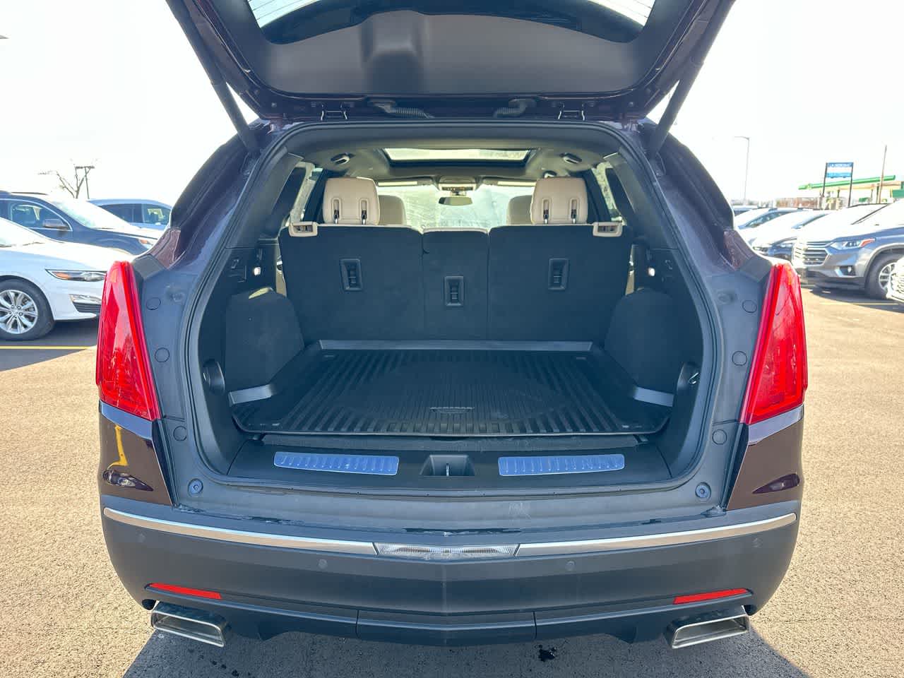 Thumbnail: 2017 Cadillac XT5 - 36