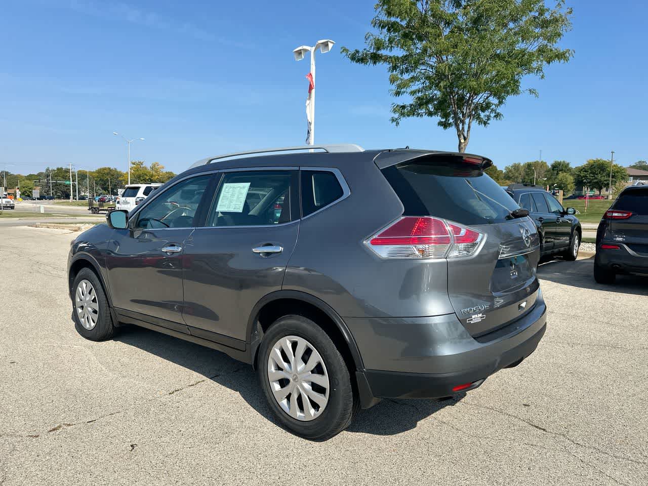 Thumbnail: 2015 Nissan Rogue - 11