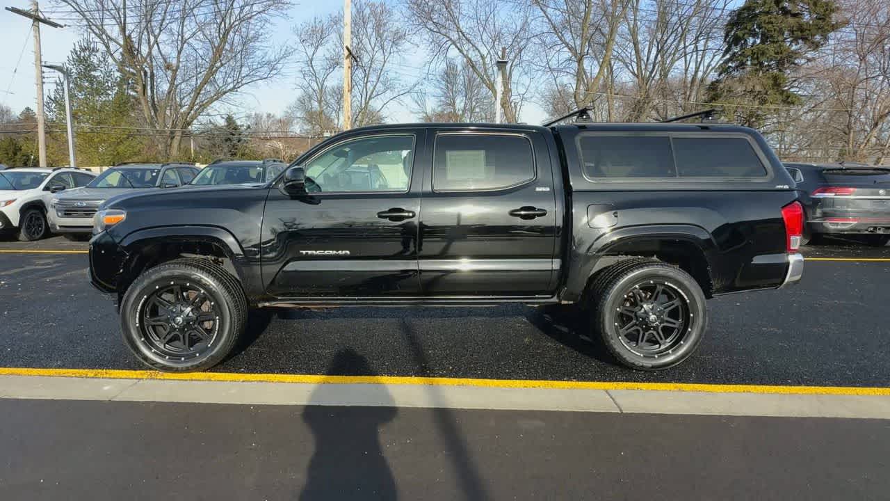 Thumbnail: 2016 Toyota Tacoma - 5