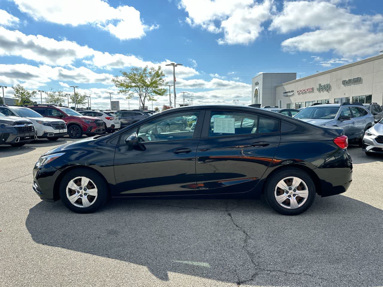 Thumbnail: 2016 Chevrolet Cruze - 10