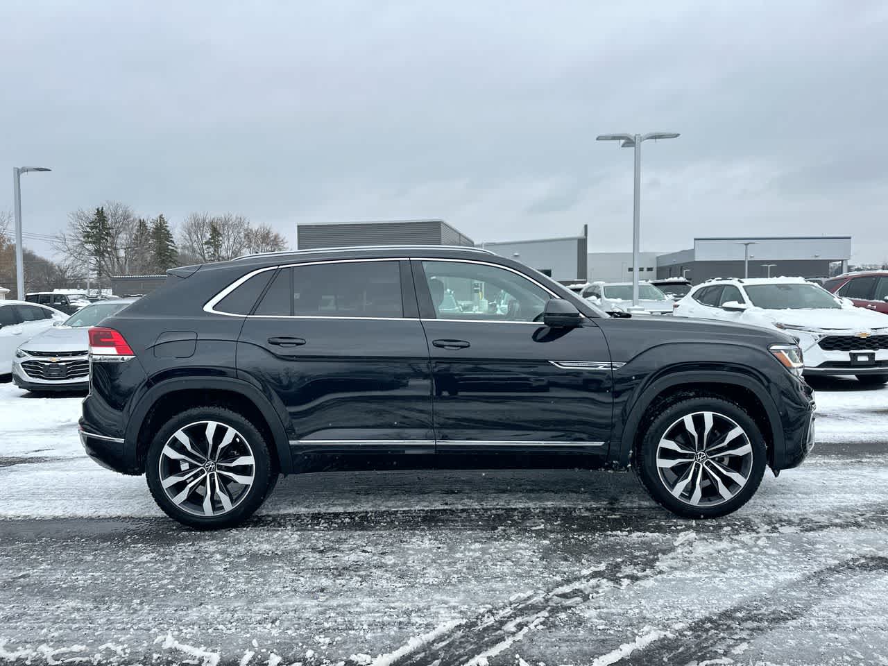 Thumbnail: 2022 Volkswagen Atlas - 14