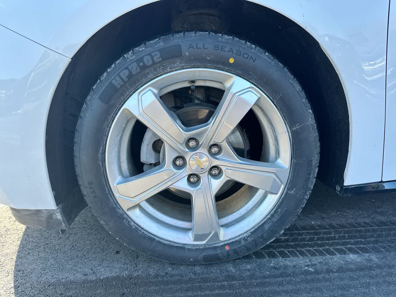 Thumbnail: 2017 Chevrolet Volt - 18