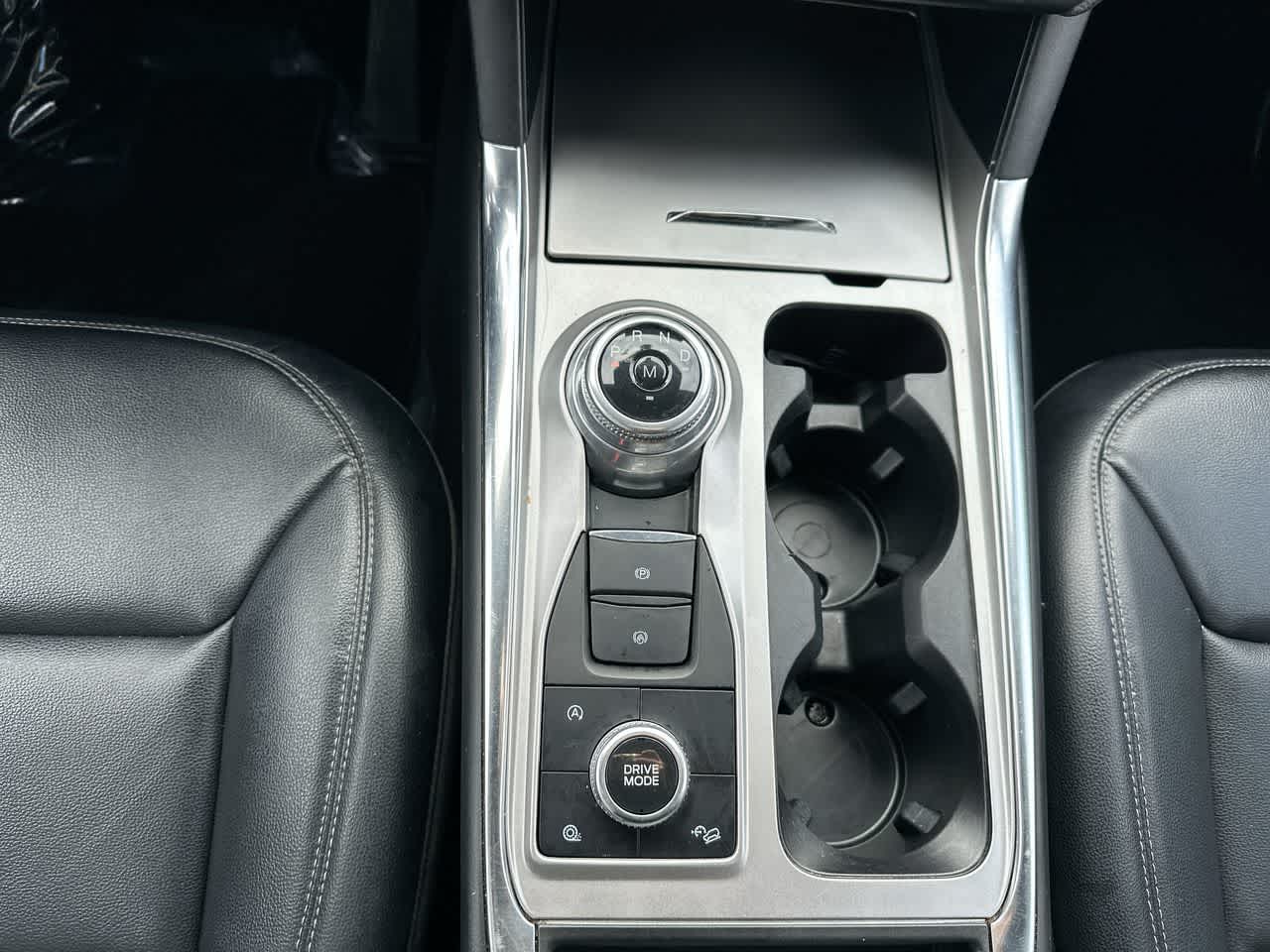 Thumbnail: 2020 Ford Explorer - 34