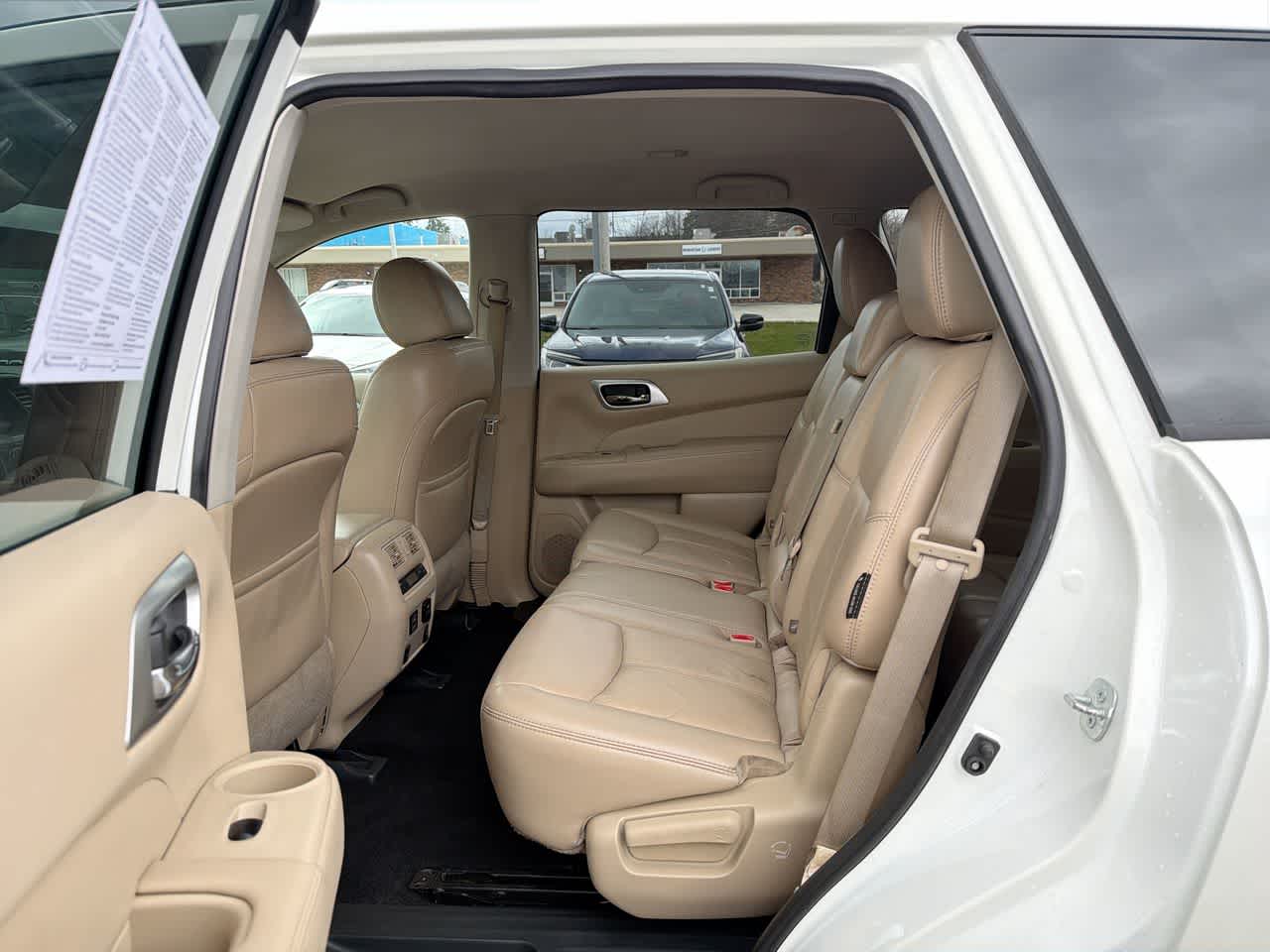 Thumbnail: 2018 Nissan Pathfinder - 24