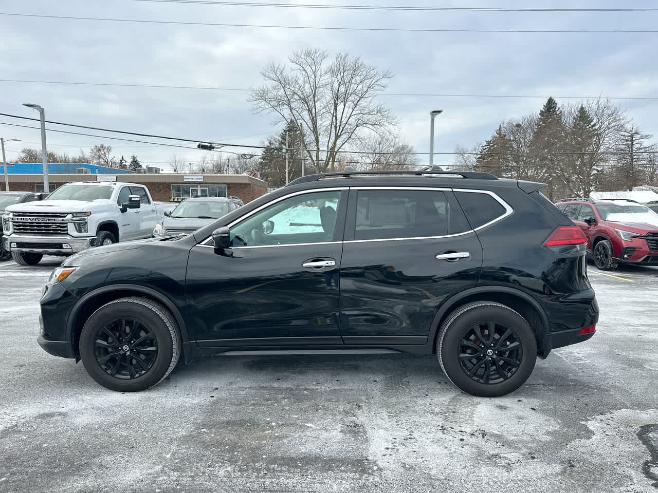 Thumbnail: 2017 Nissan Rogue - 10