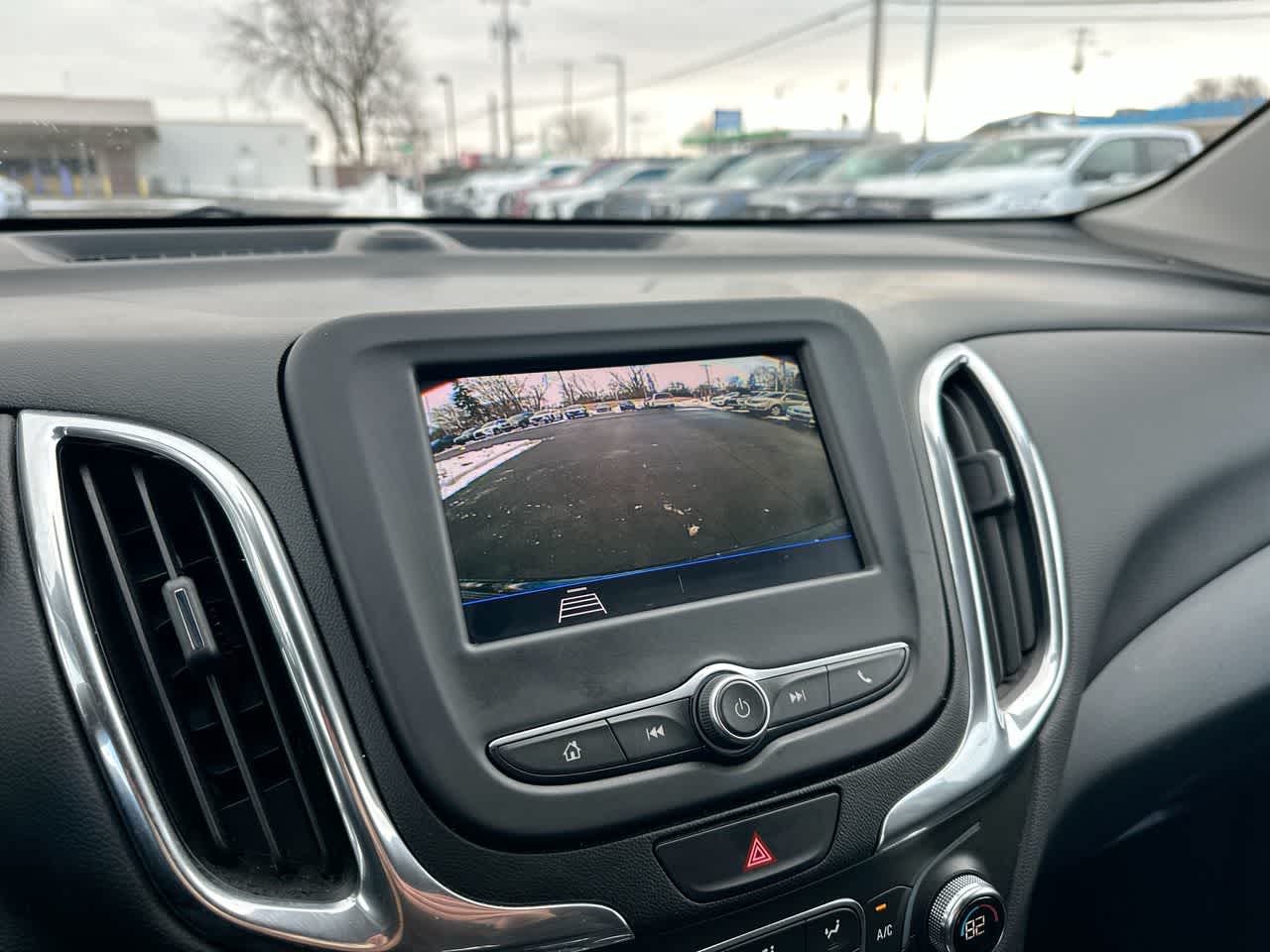 Thumbnail: 2020 Chevrolet Equinox - 31