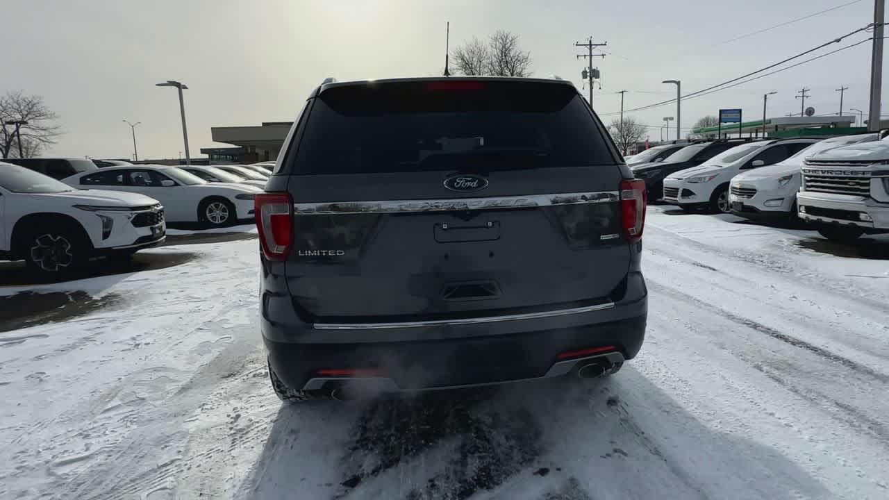 Thumbnail: 2018 Ford Explorer - 7