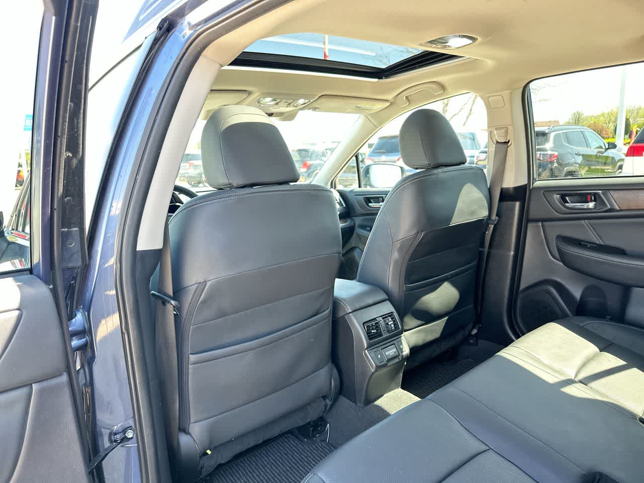 2018 Subaru Outback Limited 23