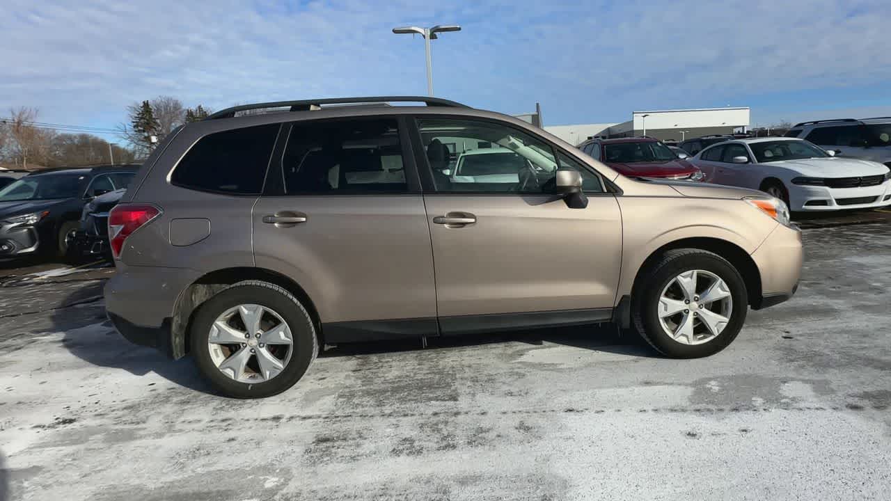 Thumbnail: 2016 Subaru Forester - 9