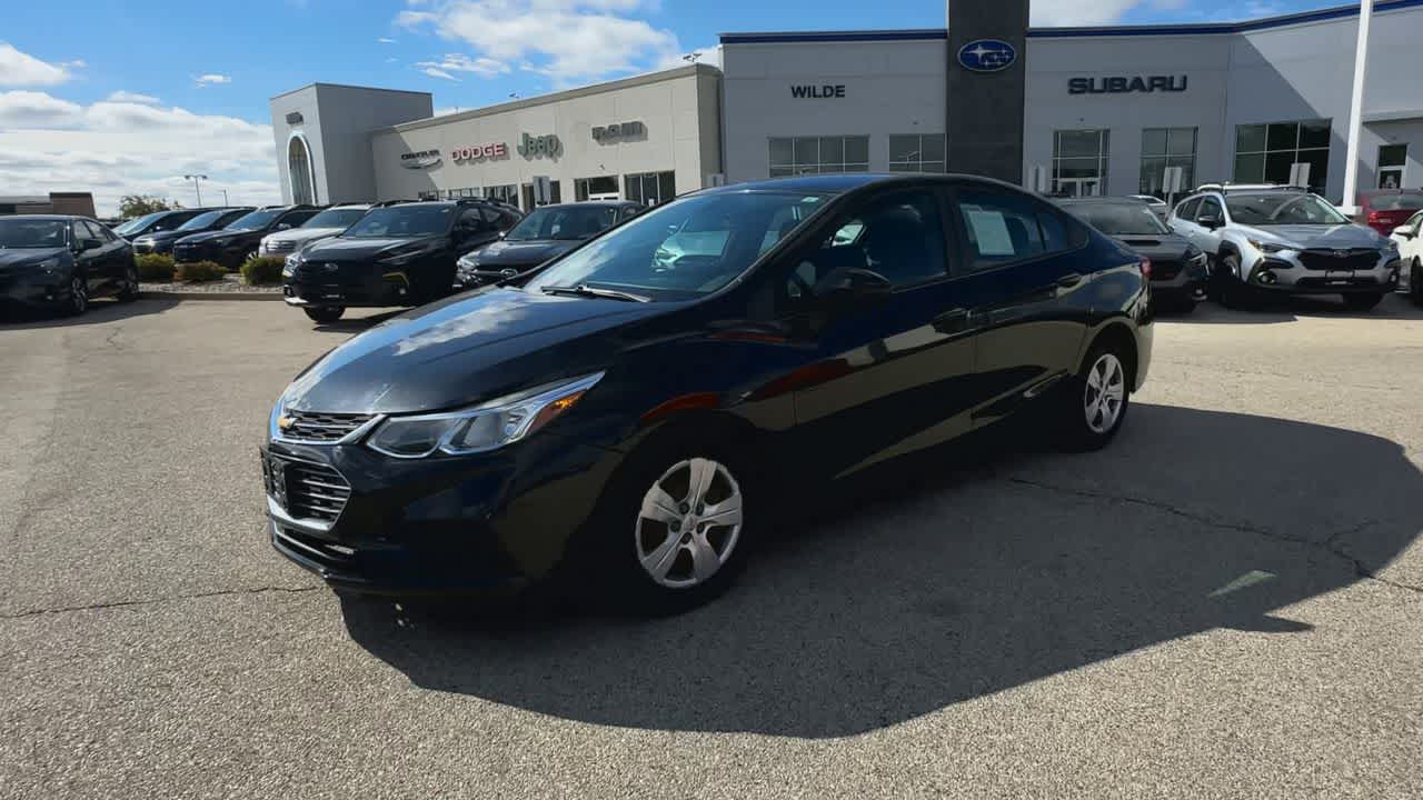 Thumbnail: 2016 Chevrolet Cruze - 4