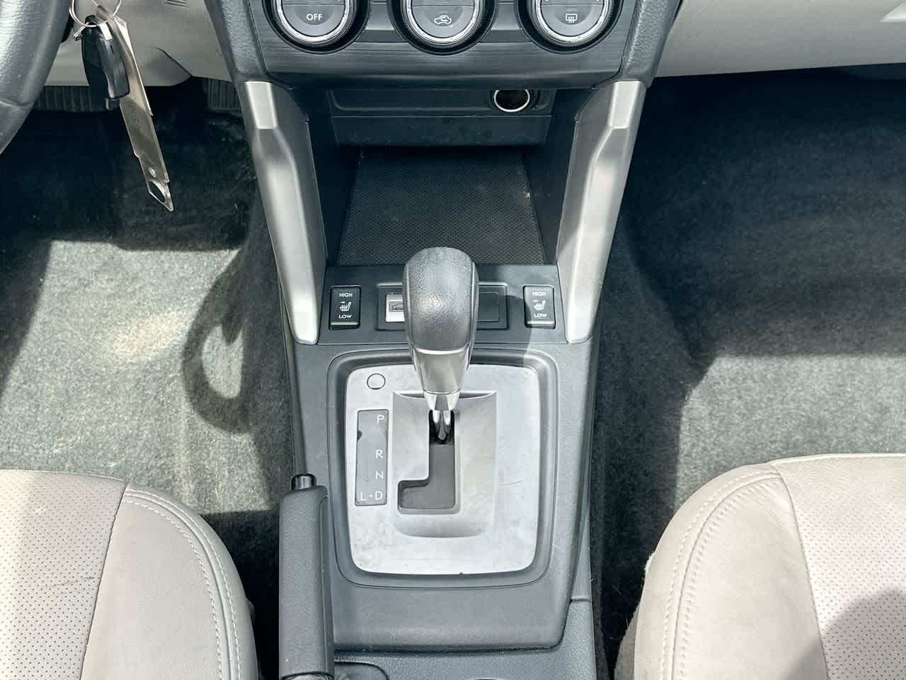 2015 Subaru Forester Limited 34