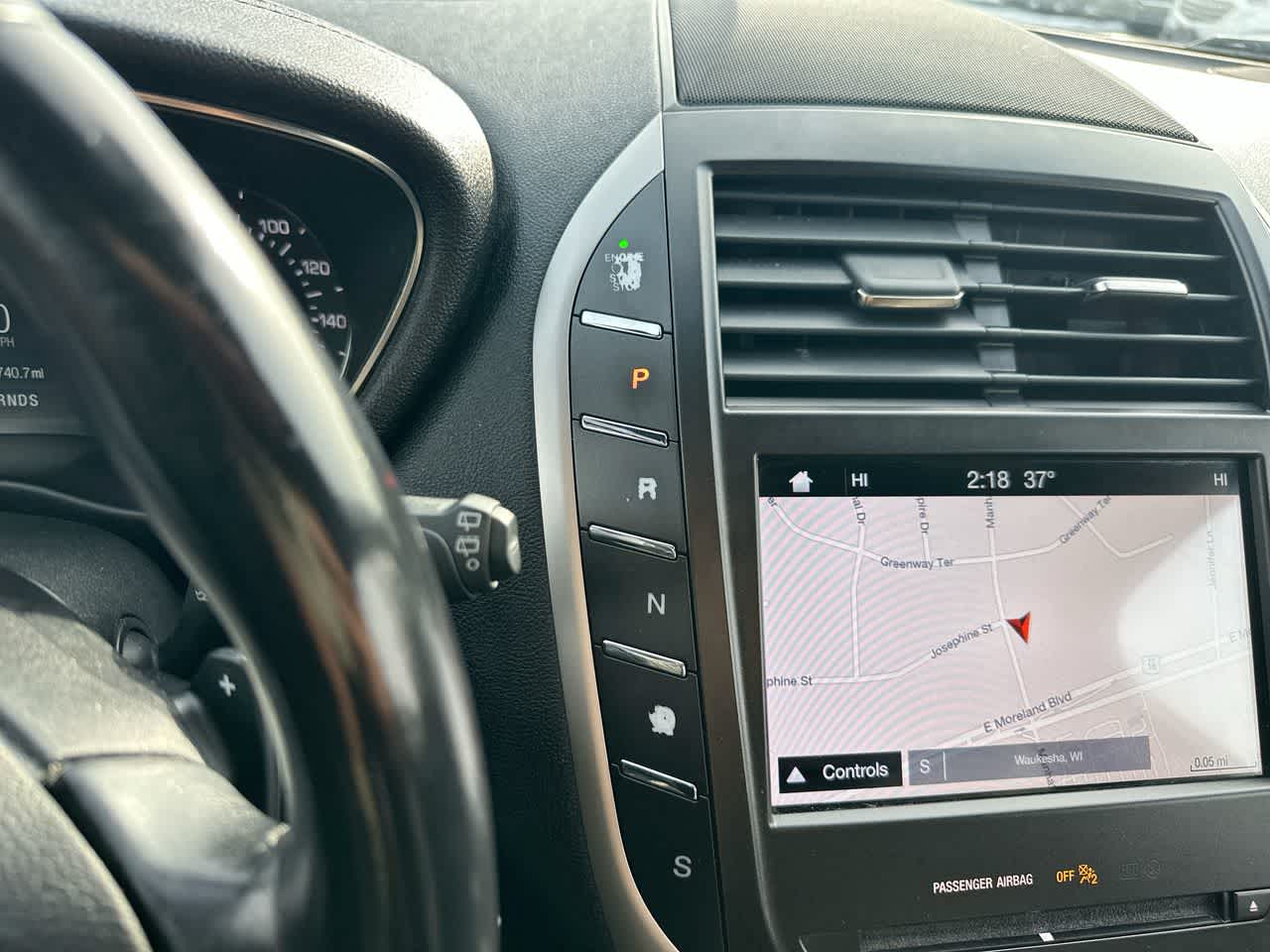 Thumbnail: 2019 Lincoln MKC - 32