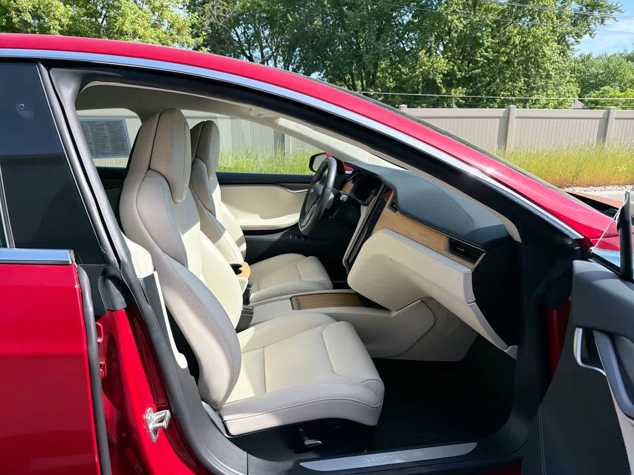 Thumbnail: 2018 Tesla Model S - 27