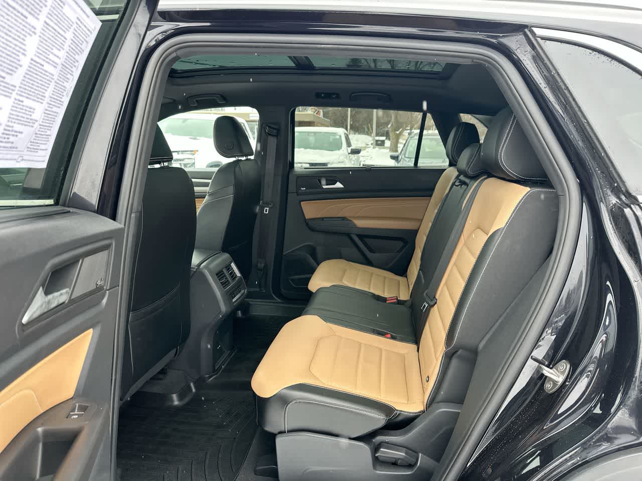 Thumbnail: 2022 Volkswagen Atlas - 25