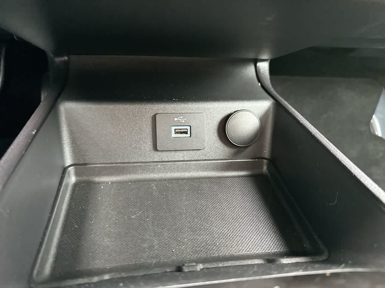 Thumbnail: 2018 Ford Fusion - 32