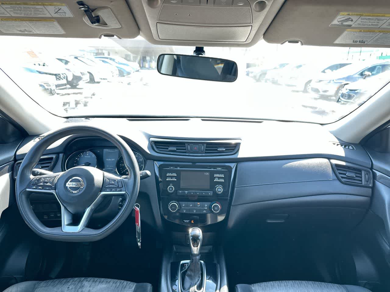 Thumbnail: 2017 Nissan Rogue - 20