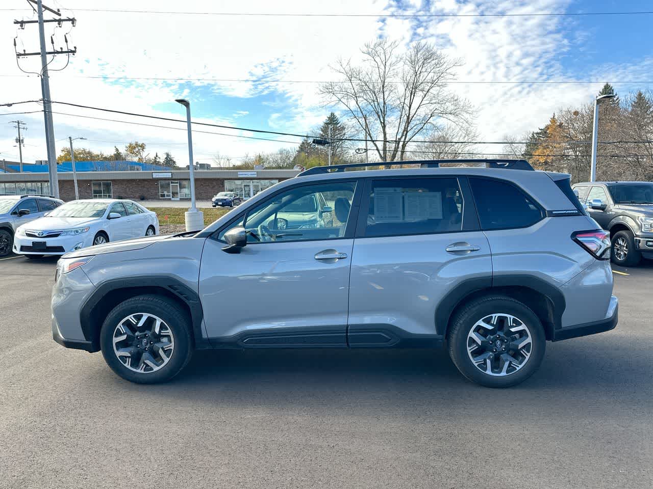 Thumbnail: 2025 Subaru Forester - 10