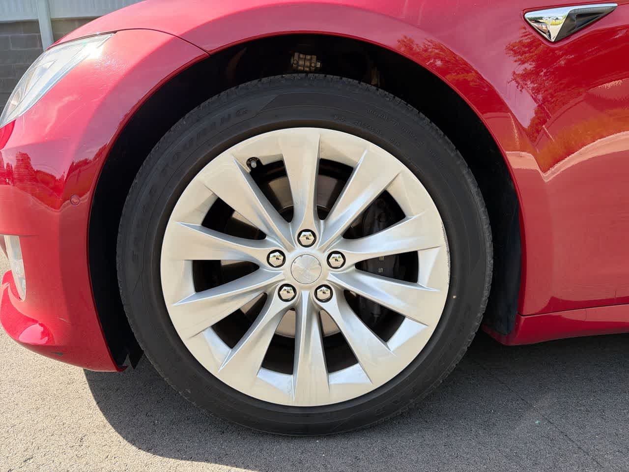 Thumbnail: 2018 Tesla Model S - 19
