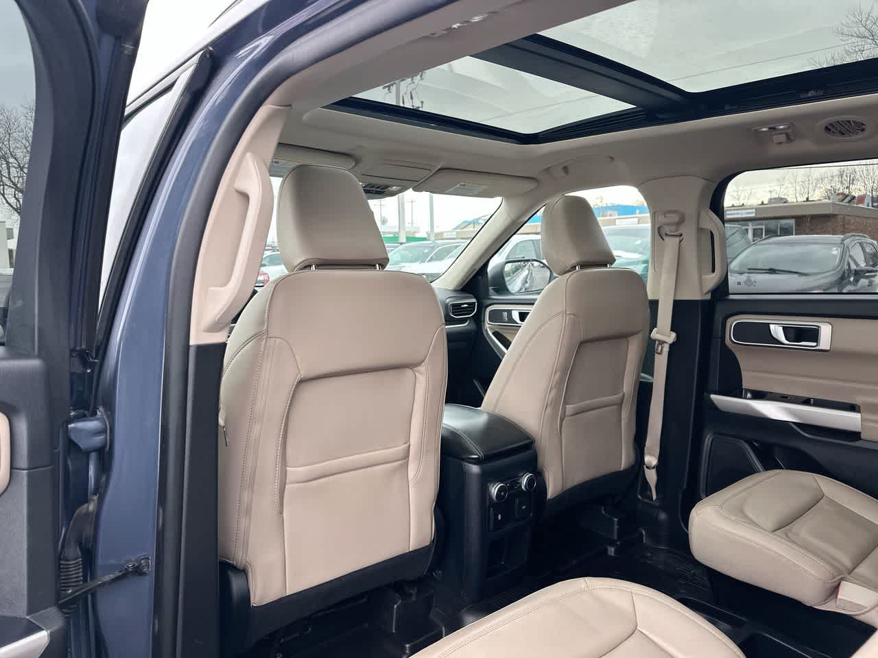 Thumbnail: 2021 Ford Explorer - 23