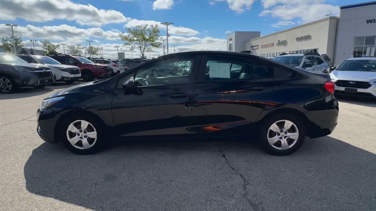 Thumbnail: 2016 Chevrolet Cruze - 5