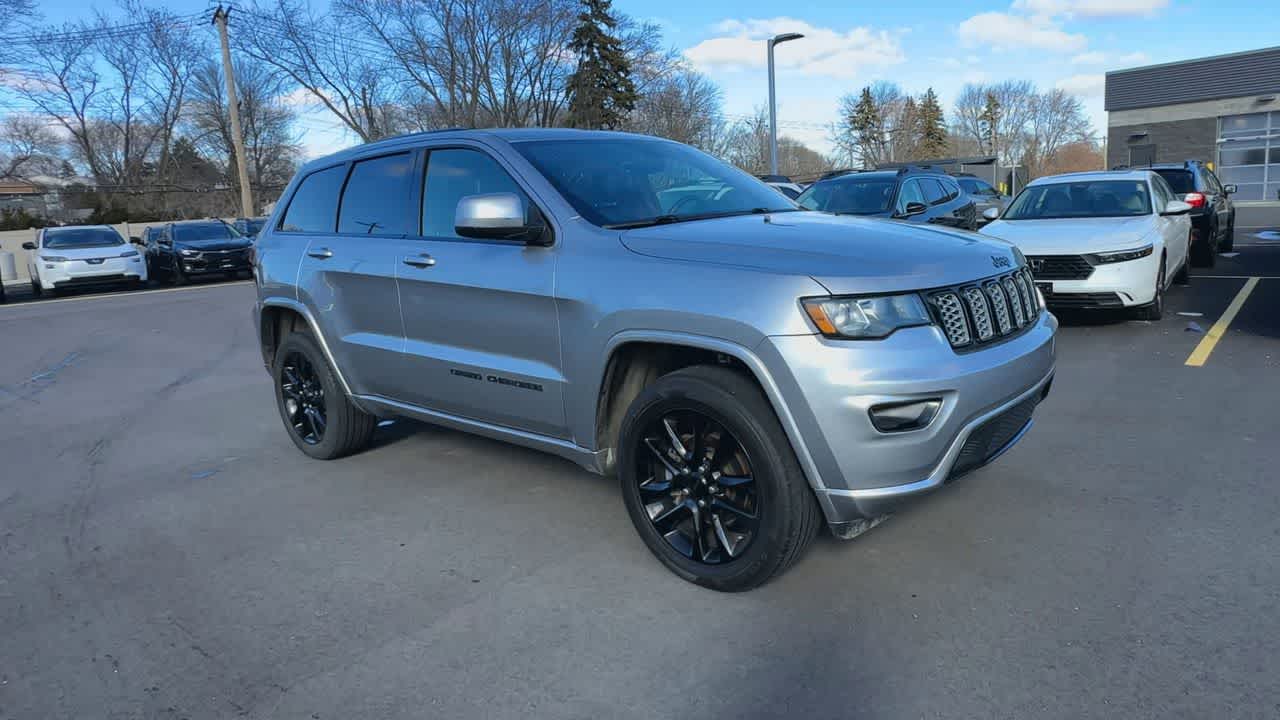 Thumbnail: 2018 Jeep Grand Cherokee - 2