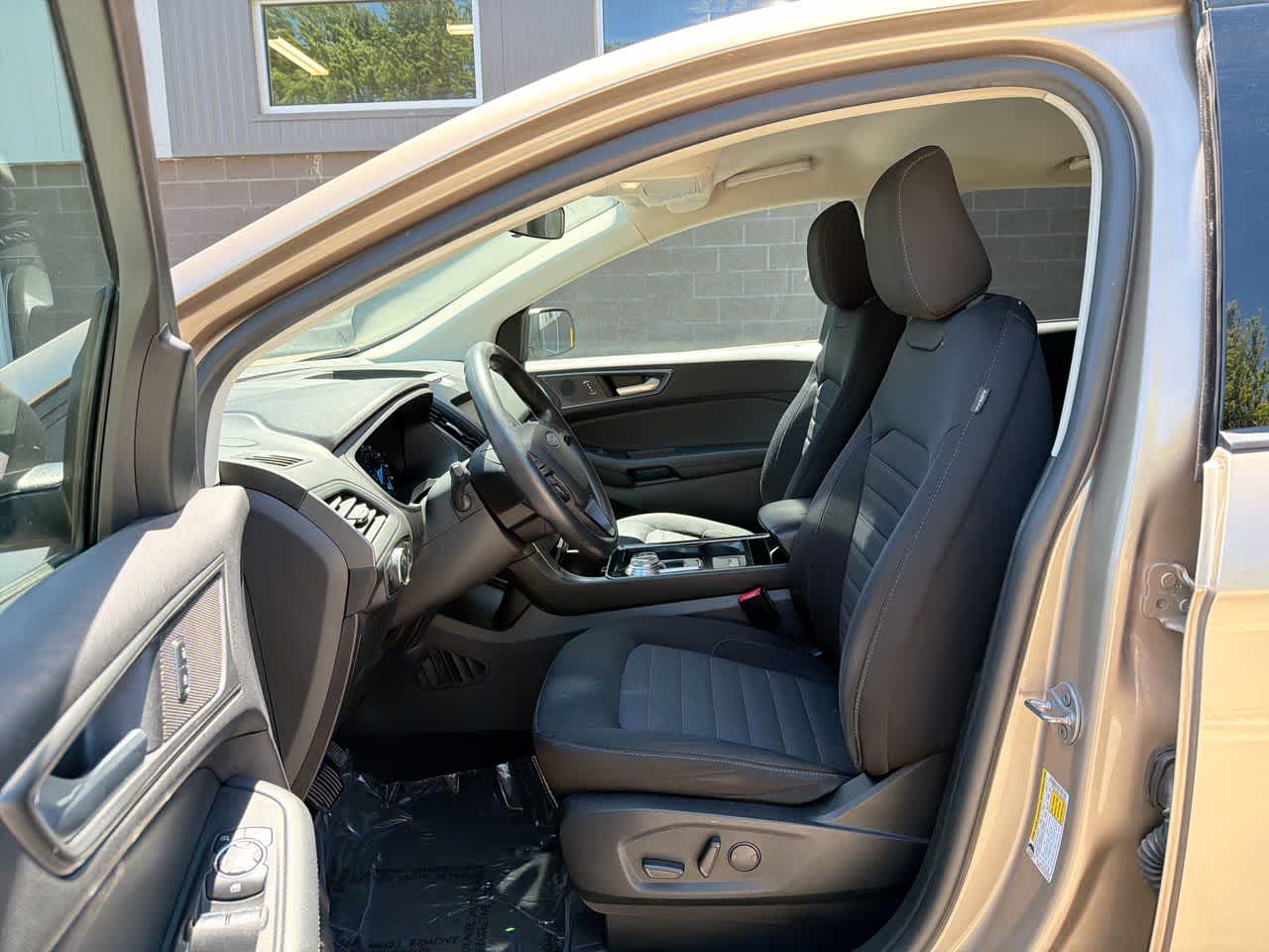 Thumbnail: 2020 Ford Edge - 20