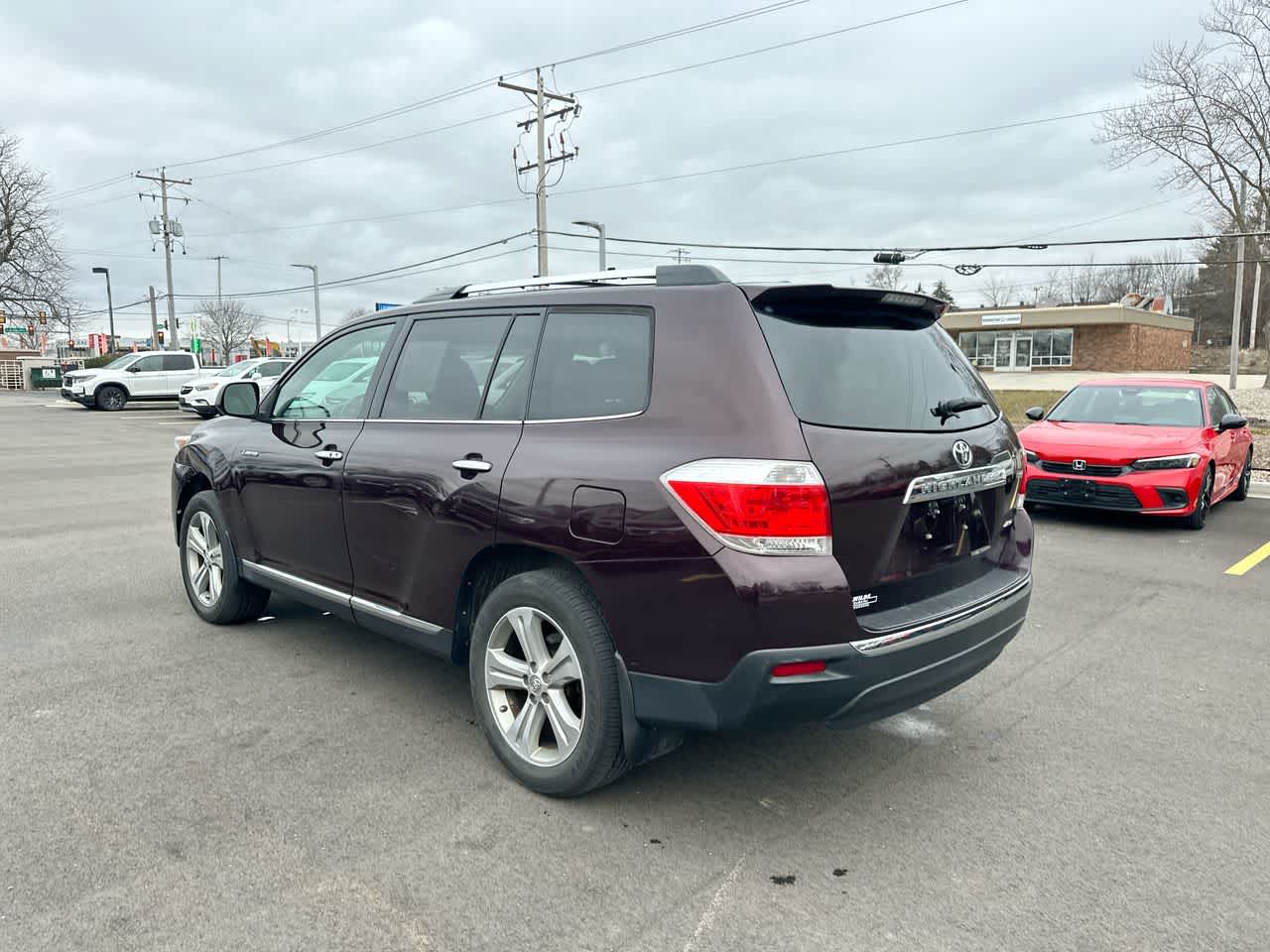 Thumbnail: 2013 Toyota Highlander - 11