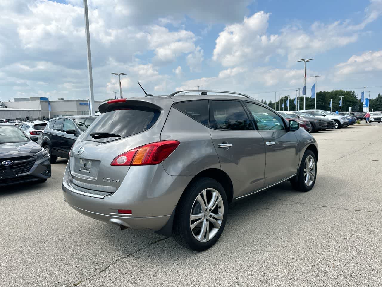 Thumbnail: 2010 Nissan Murano - 13