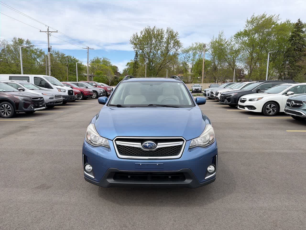 Thumbnail: 2017 Subaru Crosstrek - 16