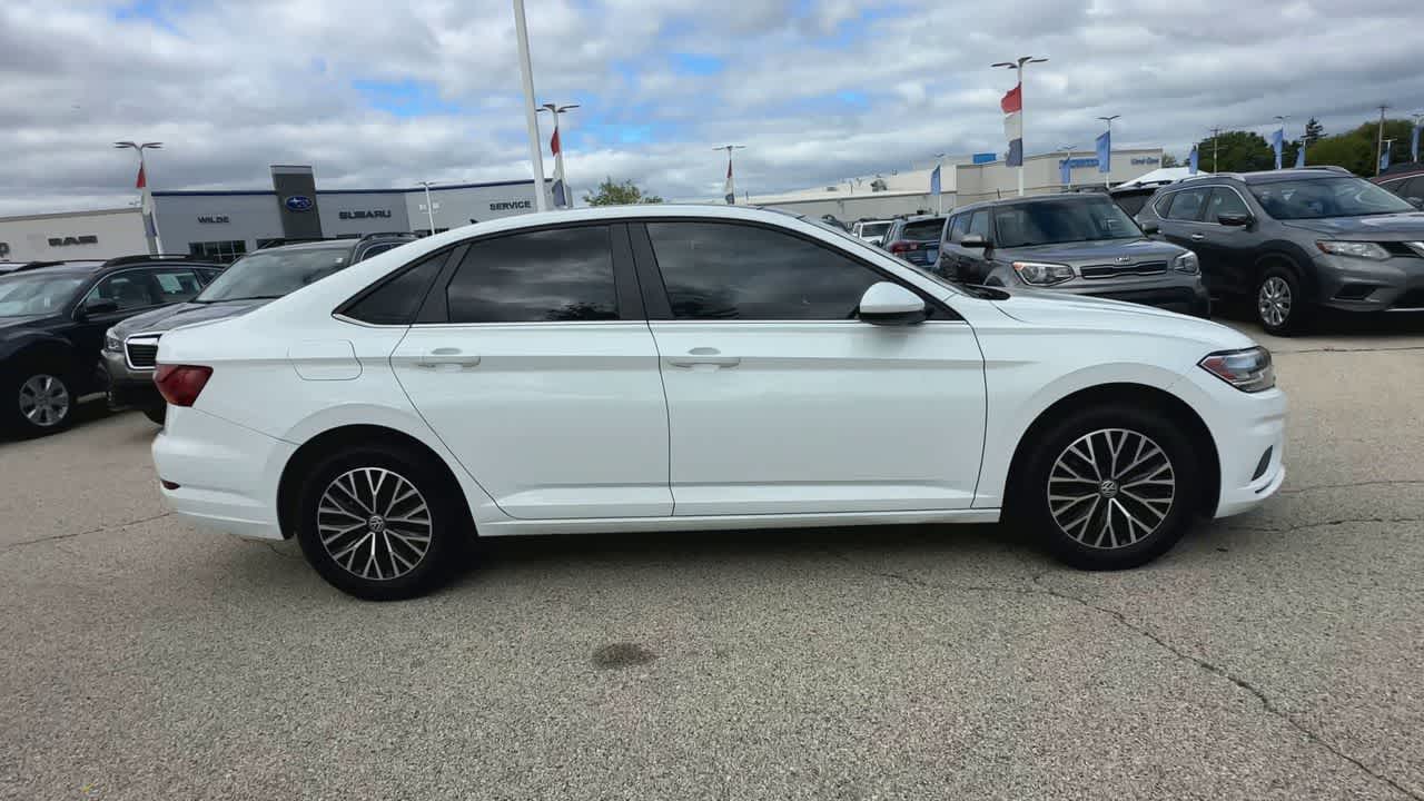 Thumbnail: 2019 Volkswagen Jetta - 9