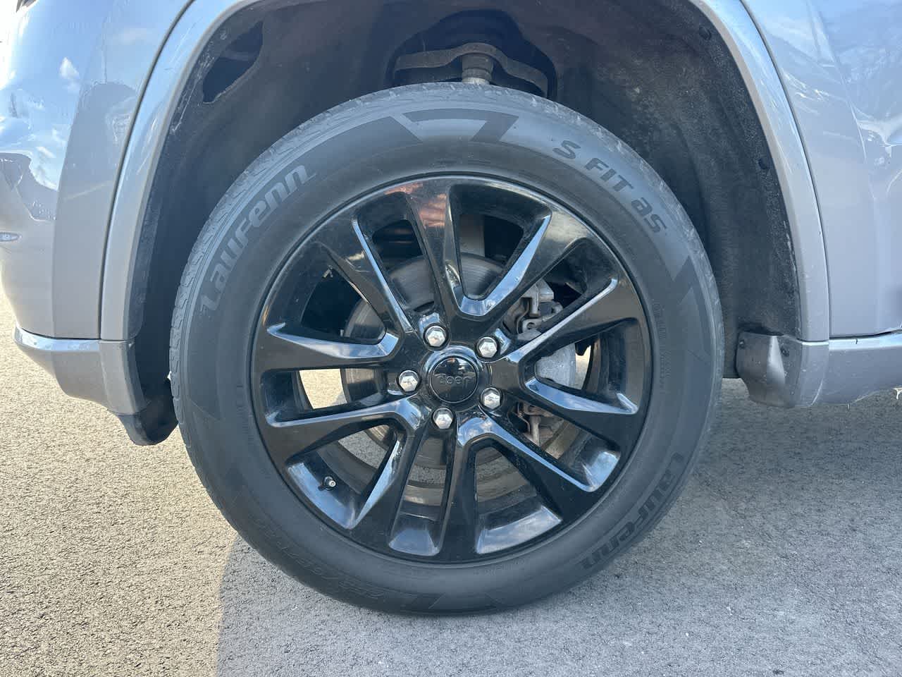 Thumbnail: 2018 Jeep Grand Cherokee - 19