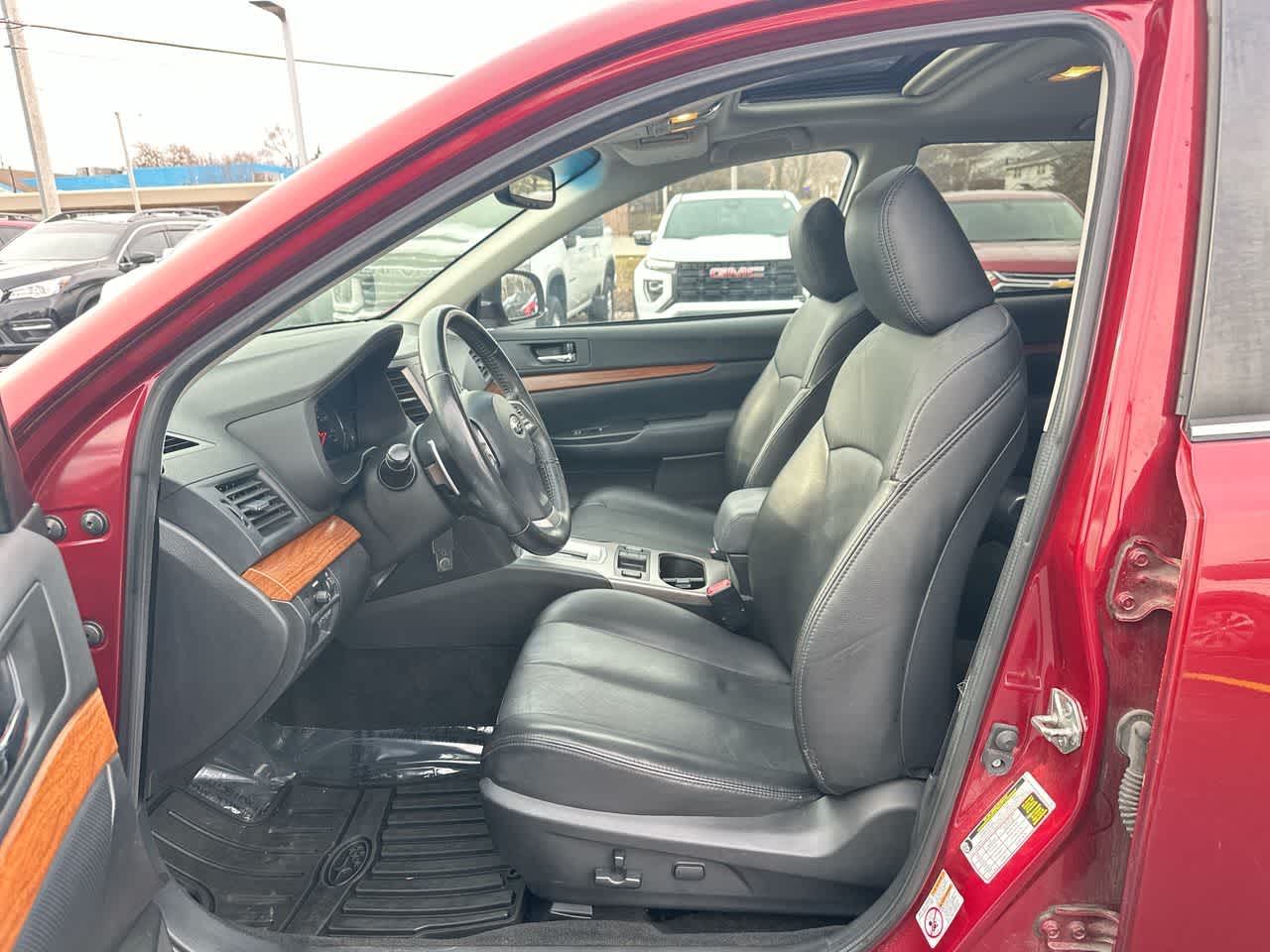 Thumbnail: 2014 Subaru Outback - 21