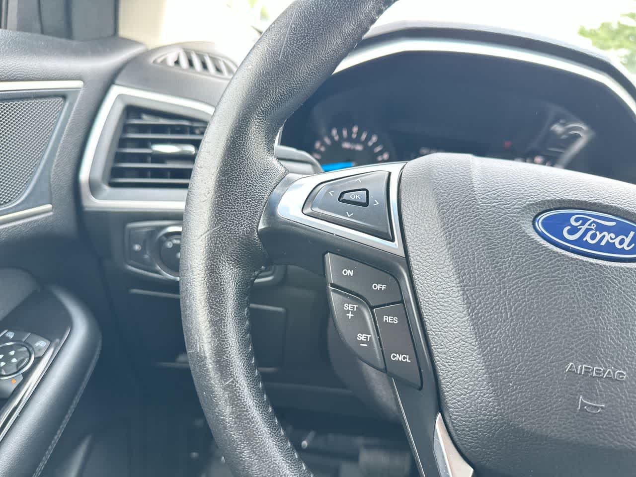 Thumbnail: 2019 Ford Edge - 28