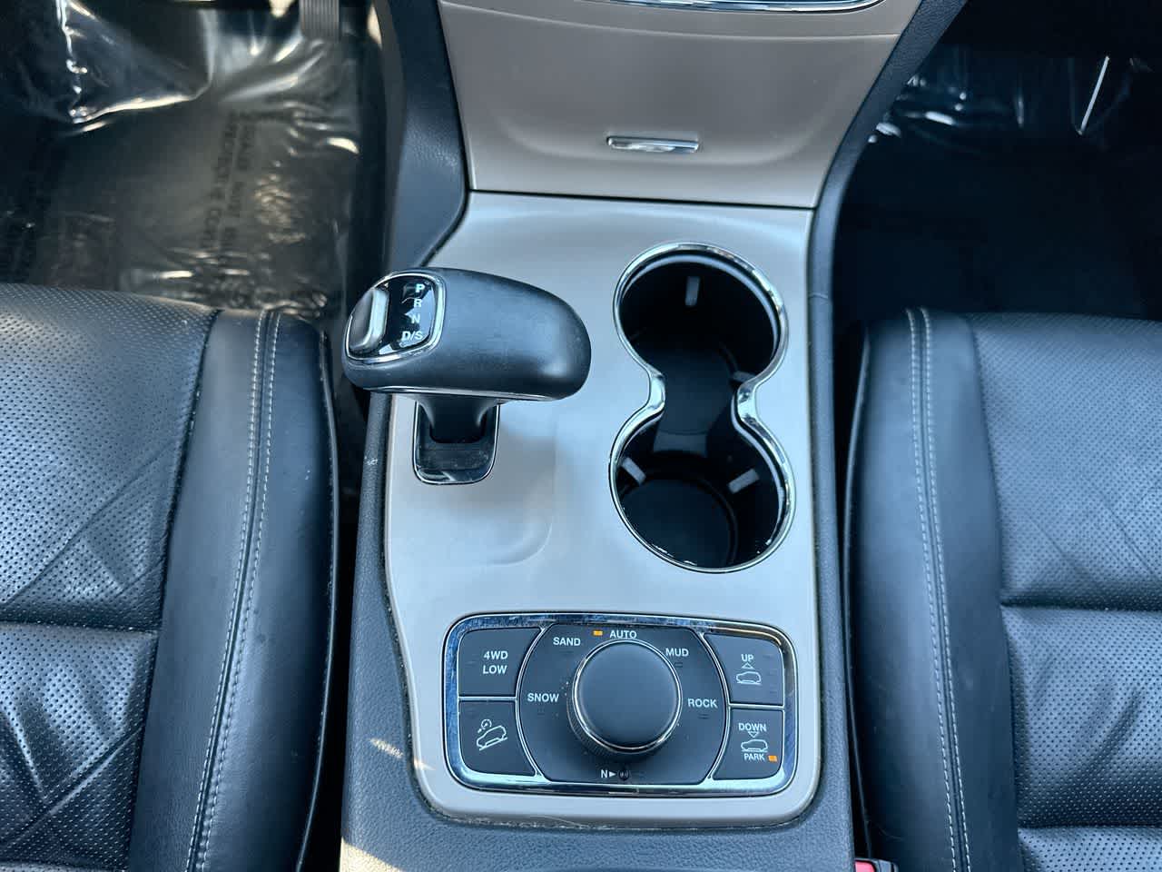 Thumbnail: 2015 Jeep Grand Cherokee - 35