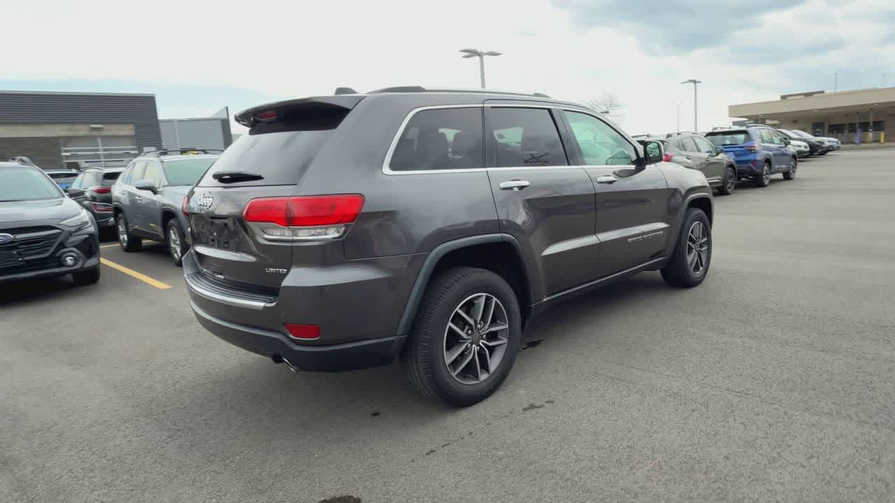 Thumbnail: 2019 Jeep Grand Cherokee - 9