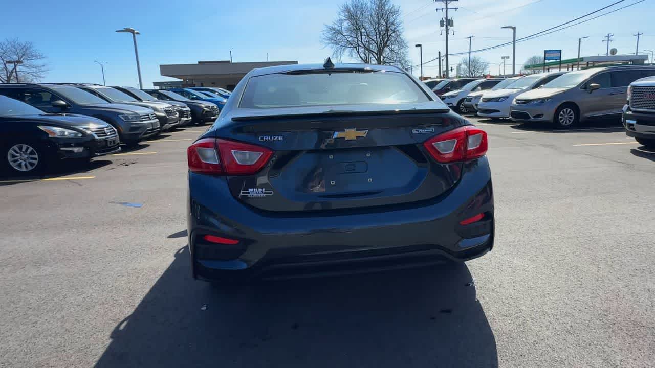 Thumbnail: 2018 Chevrolet Cruze - 7