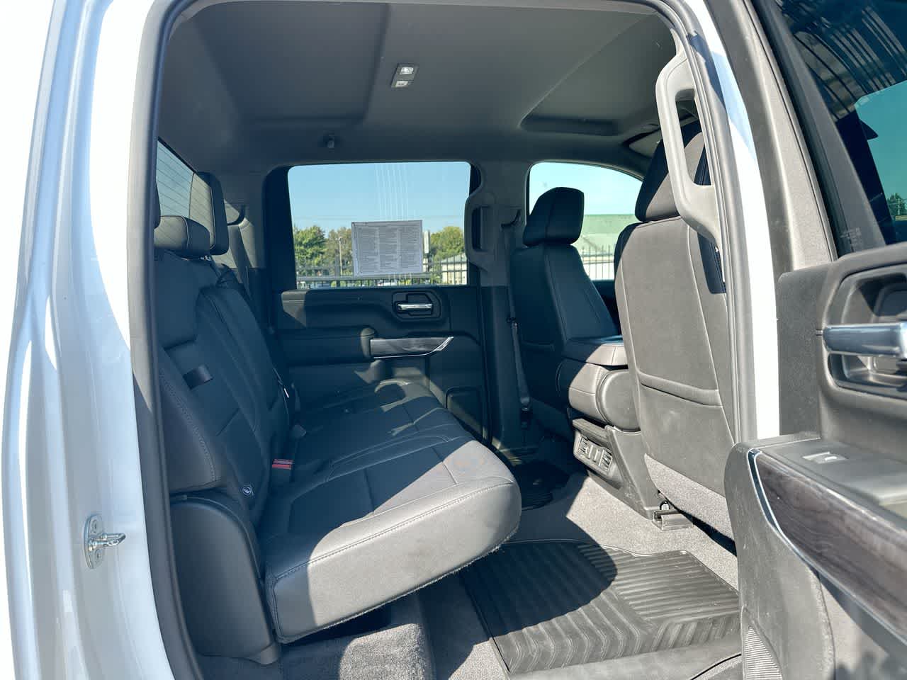 Thumbnail: 2022 Chevrolet Silverado 3500 - 25