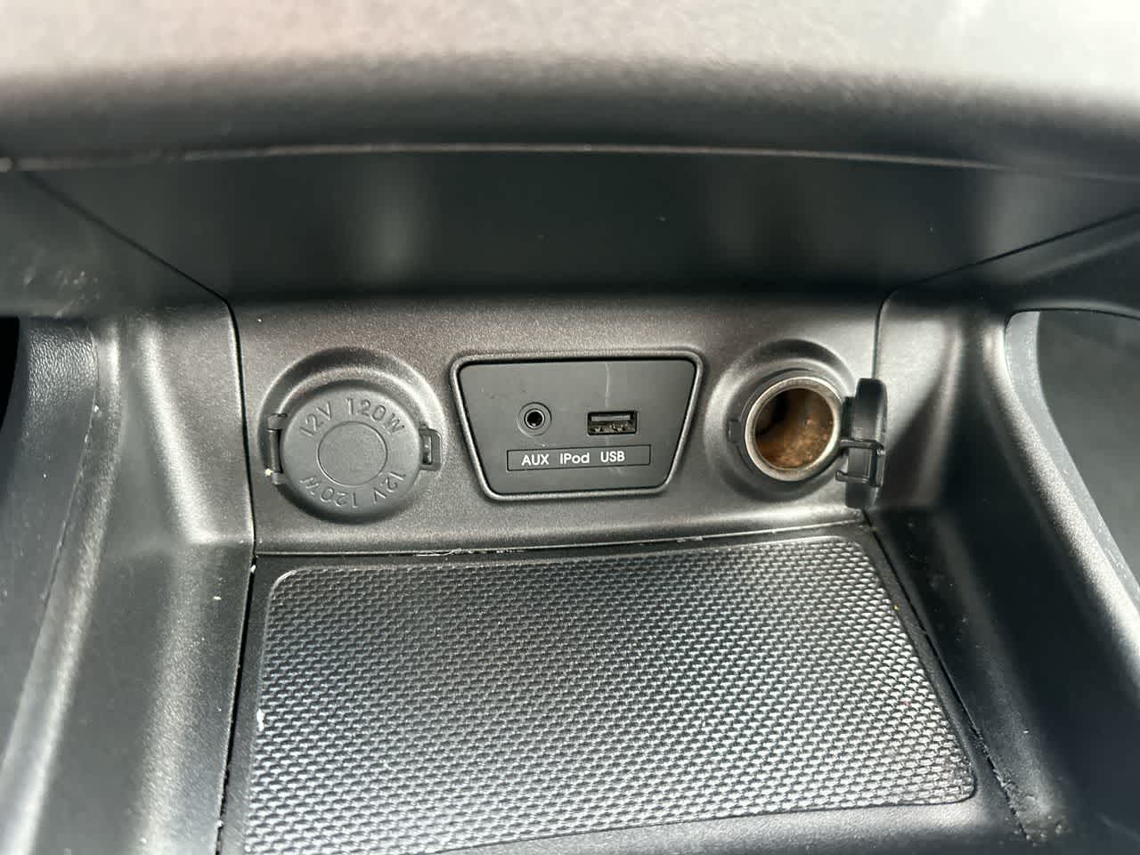 Thumbnail: 2015 Hyundai Tucson - 31