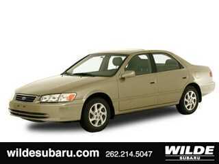 2000 Toyota Camry LE -
                  Waukesha, WI
