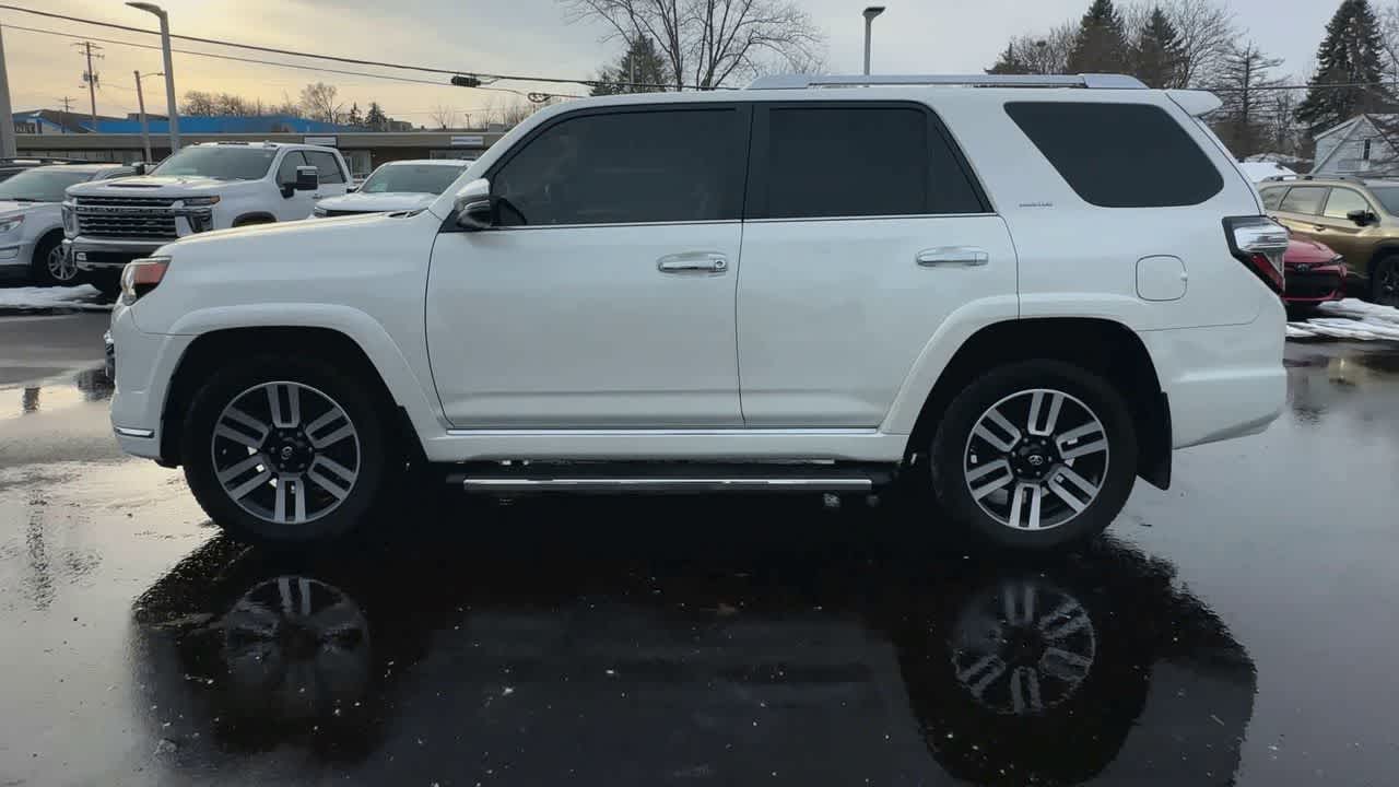 Thumbnail: 2020 Toyota 4Runner - 5