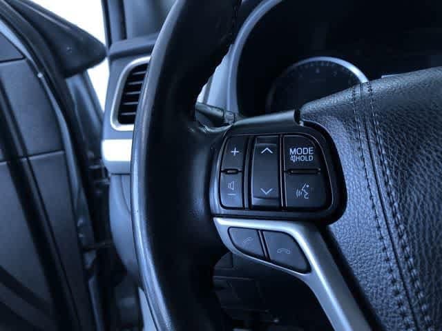 Thumbnail: 2019 Toyota Highlander - 28