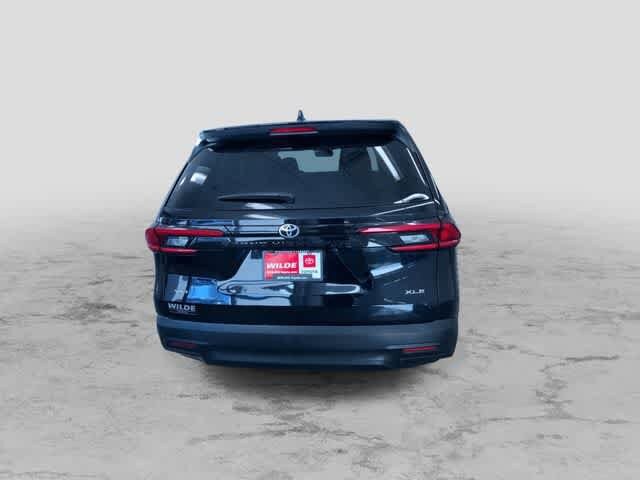 Thumbnail: 2025 Toyota Grand Highlander - 9