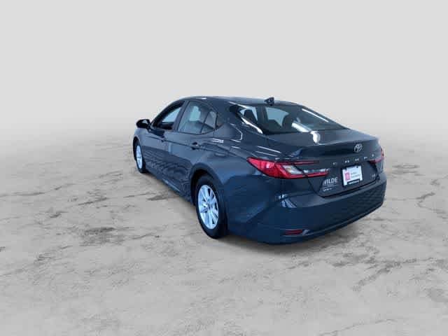 2026 Toyota Camry LE - Photo 8