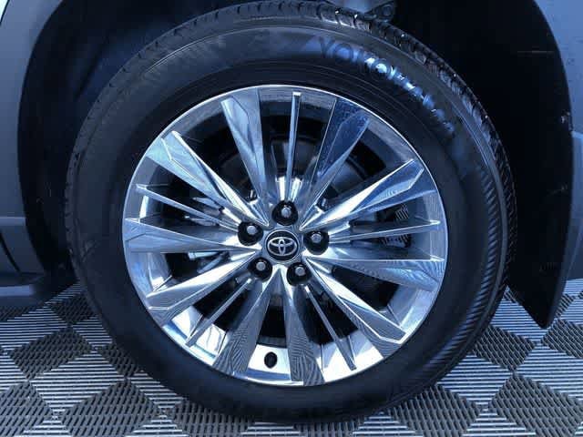 Thumbnail: 2024 Toyota Grand Highlander - 18