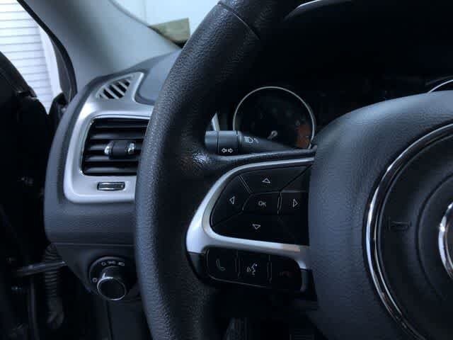 Thumbnail: 2019 Jeep Compass - 17